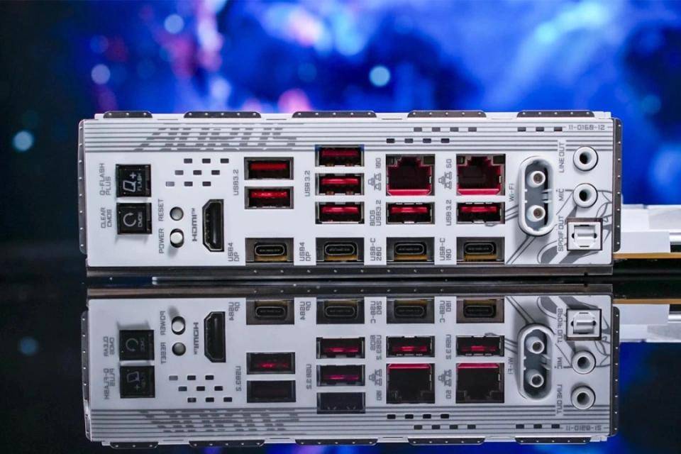 嘉X3D系列主板免费提升游戏性能开元ky棋牌高端主板“模范生”技(图4) 嘉X3D系列主板免费提升游戏性能开元ky棋牌高端主板“模范生”技(图4)