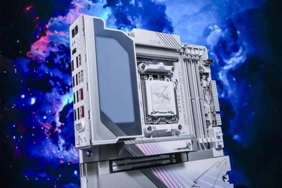 嘉X3D系列主板免费提升游戏性能开元ky棋牌高端主板“模范生”技(图3) 嘉X3D系列主板免费提升游戏性能开元ky棋牌高端主板“模范生”技(图3)