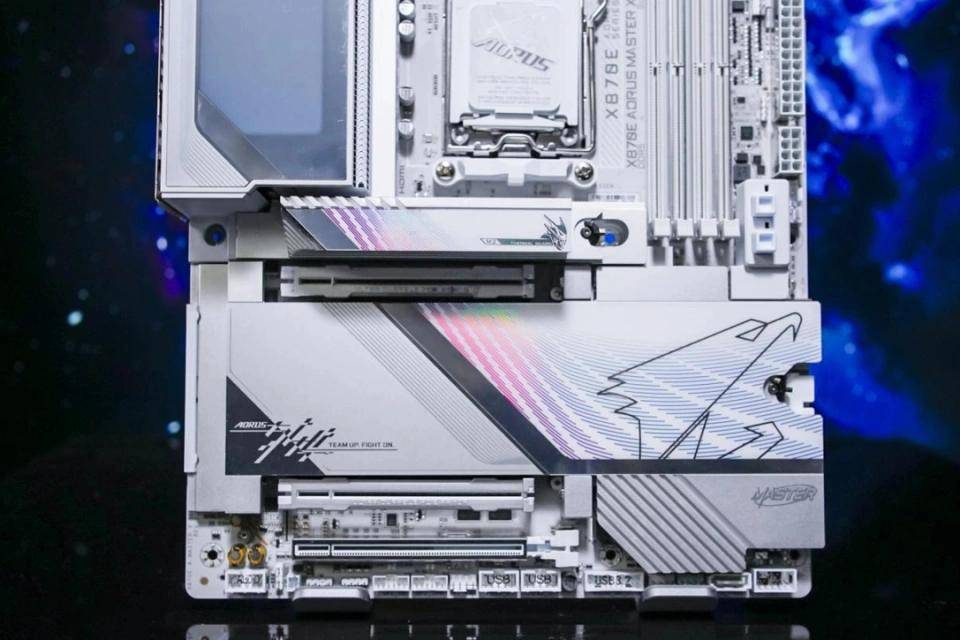 嘉X3D系列主板免费提升游戏性能开元ky棋牌高端主板“模范生”技(图9) 嘉X3D系列主板免费提升游戏性能开元ky棋牌高端主板“模范生”技(图9)